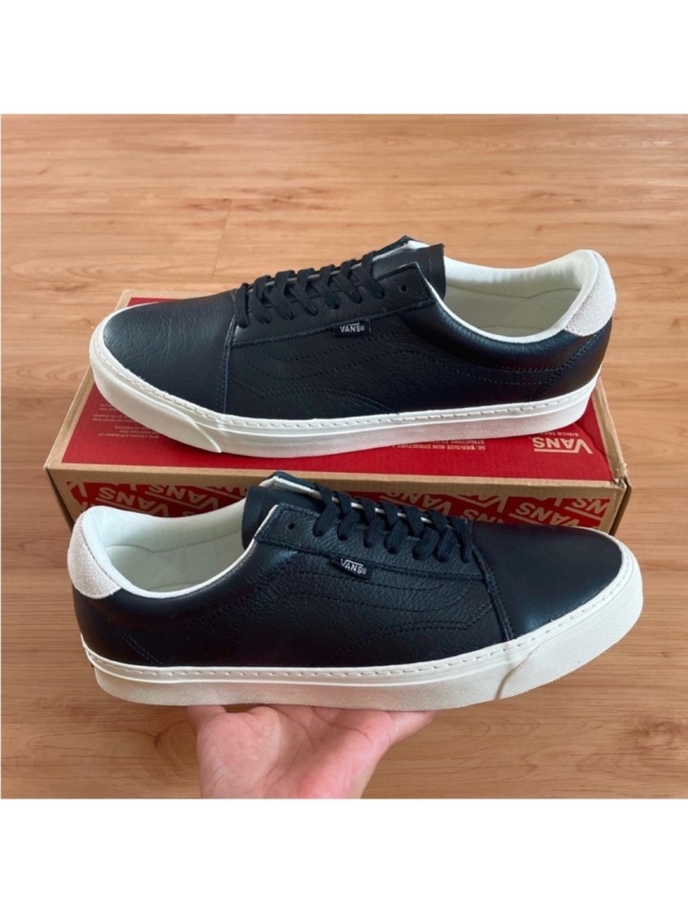 Vans Old Skool Lux Shoes
Black Leather Mens 12.0 US - Picture 7 of 13